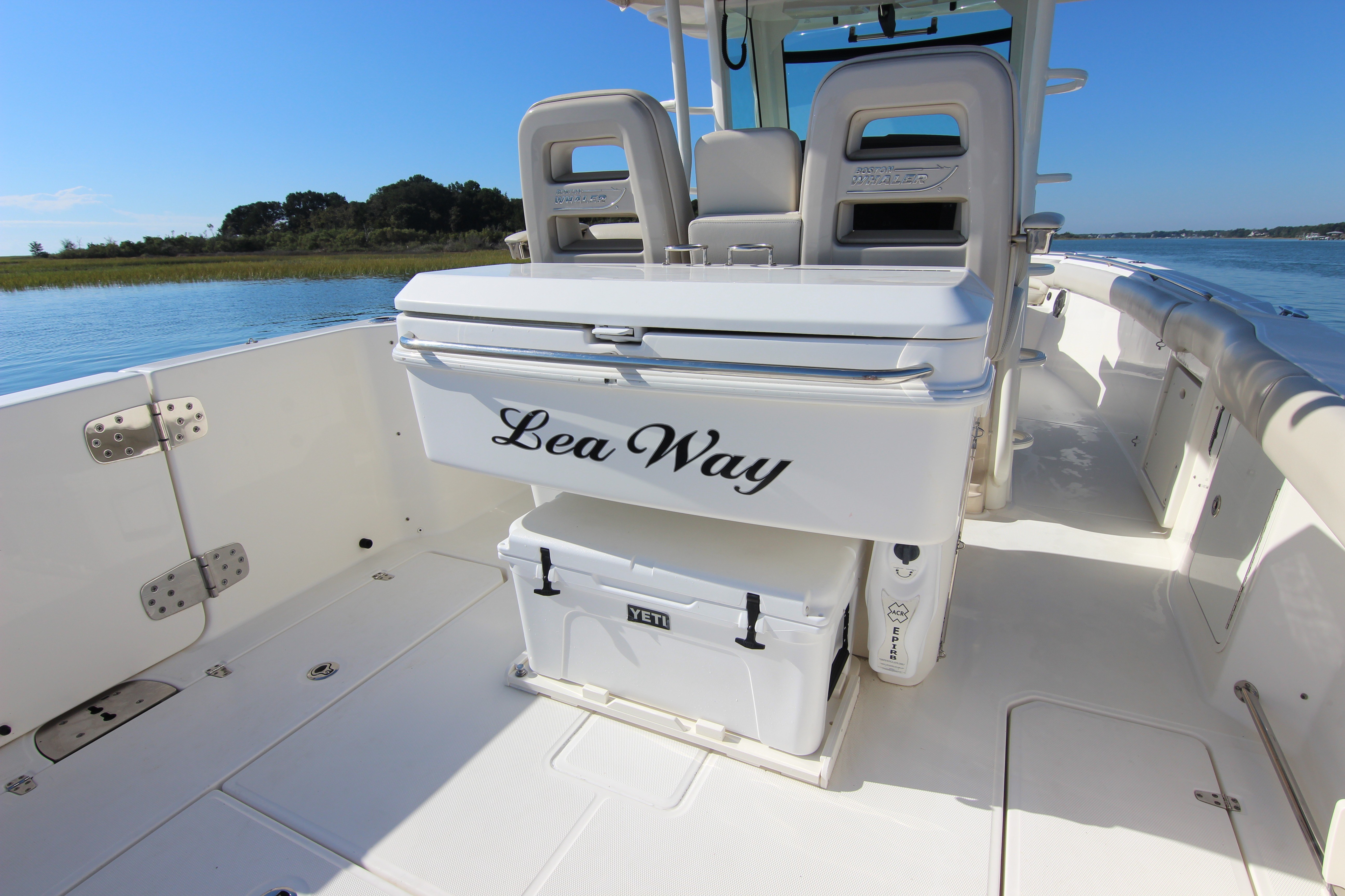 2021 Boston Whaler 330 Outrage - thumbnail 34