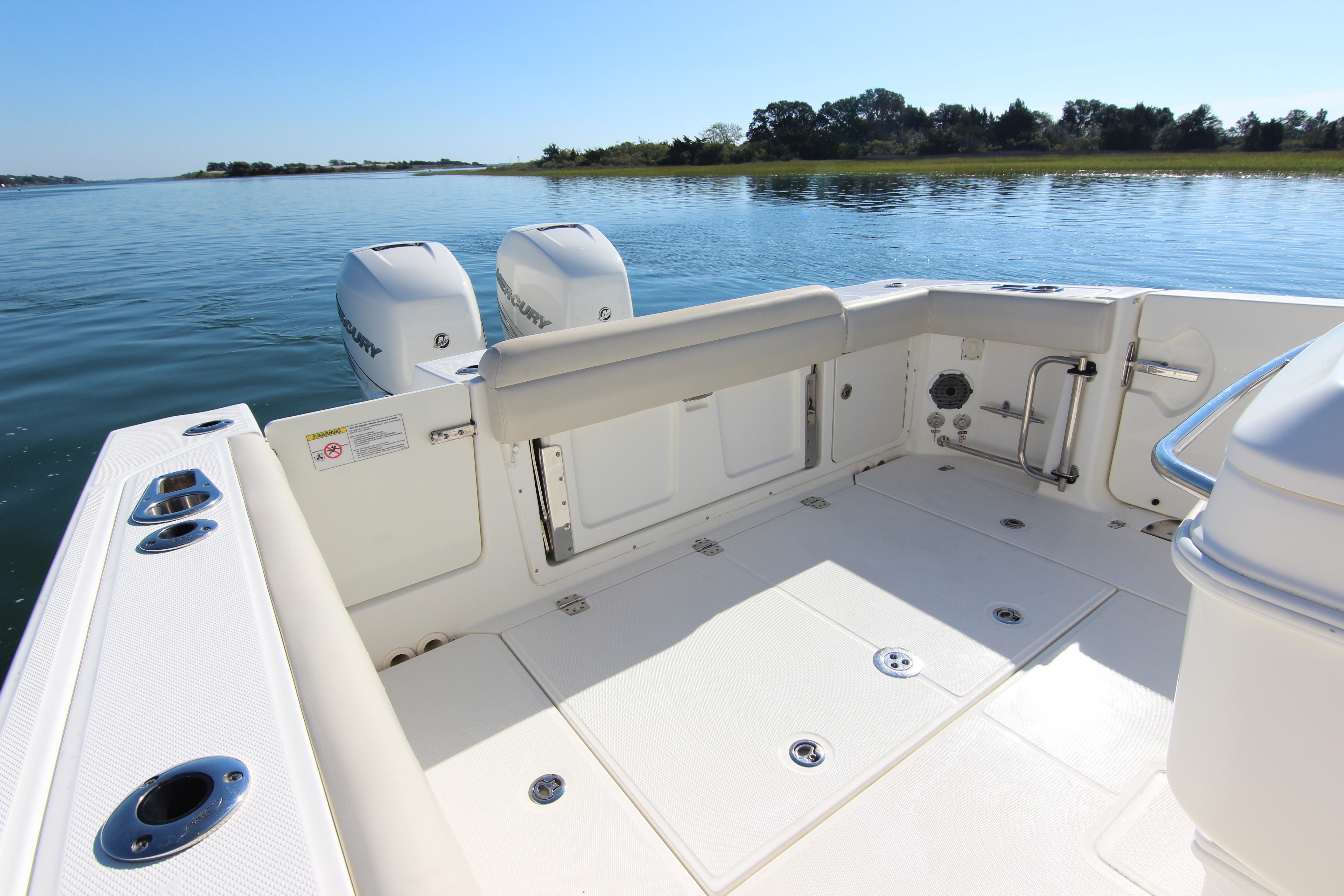 2021 Boston Whaler 330 Outrage - thumbnail 28