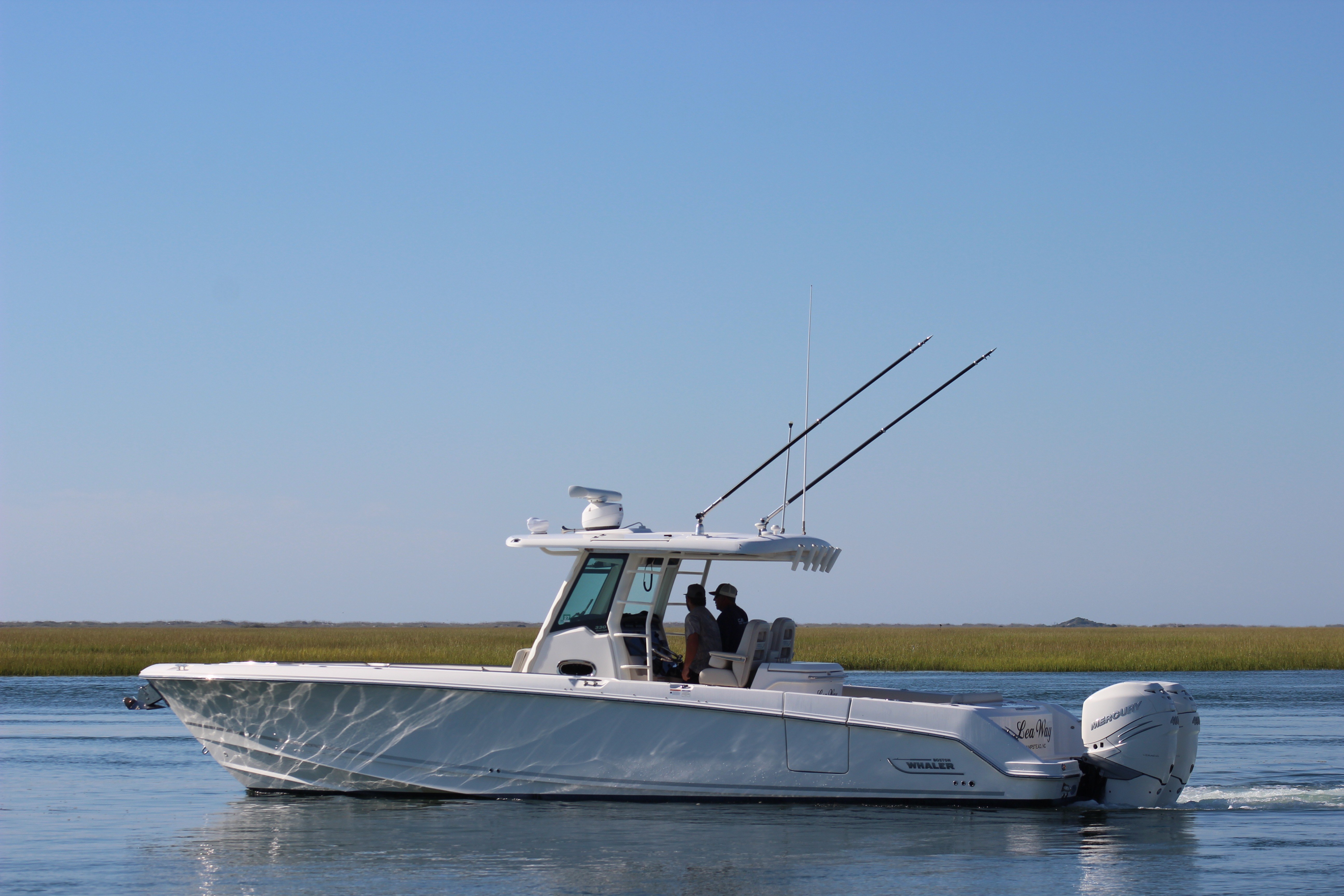 2021 Boston Whaler 330 Outrage - thumbnail 2