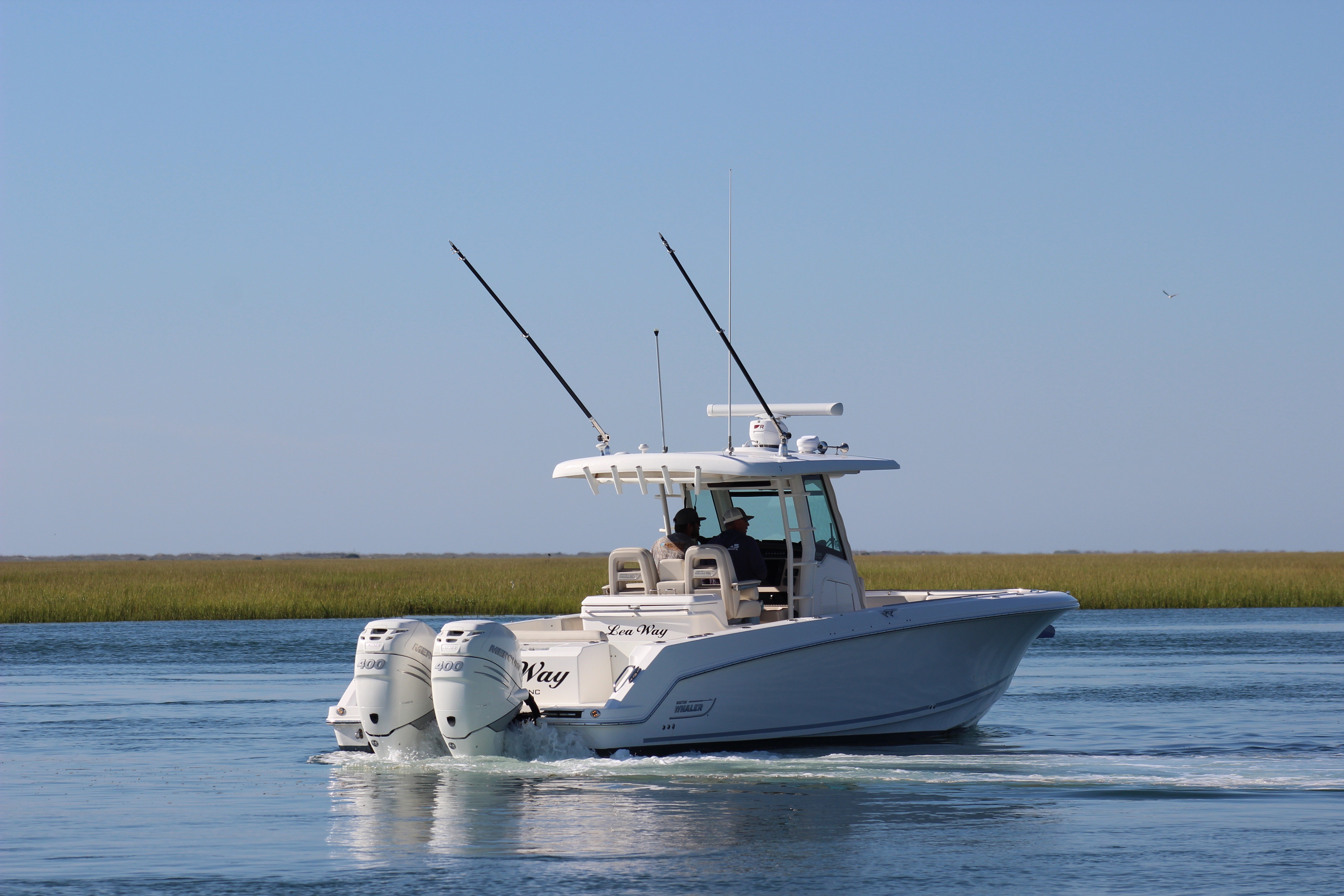 2021 Boston Whaler 330 Outrage - thumbnail 6