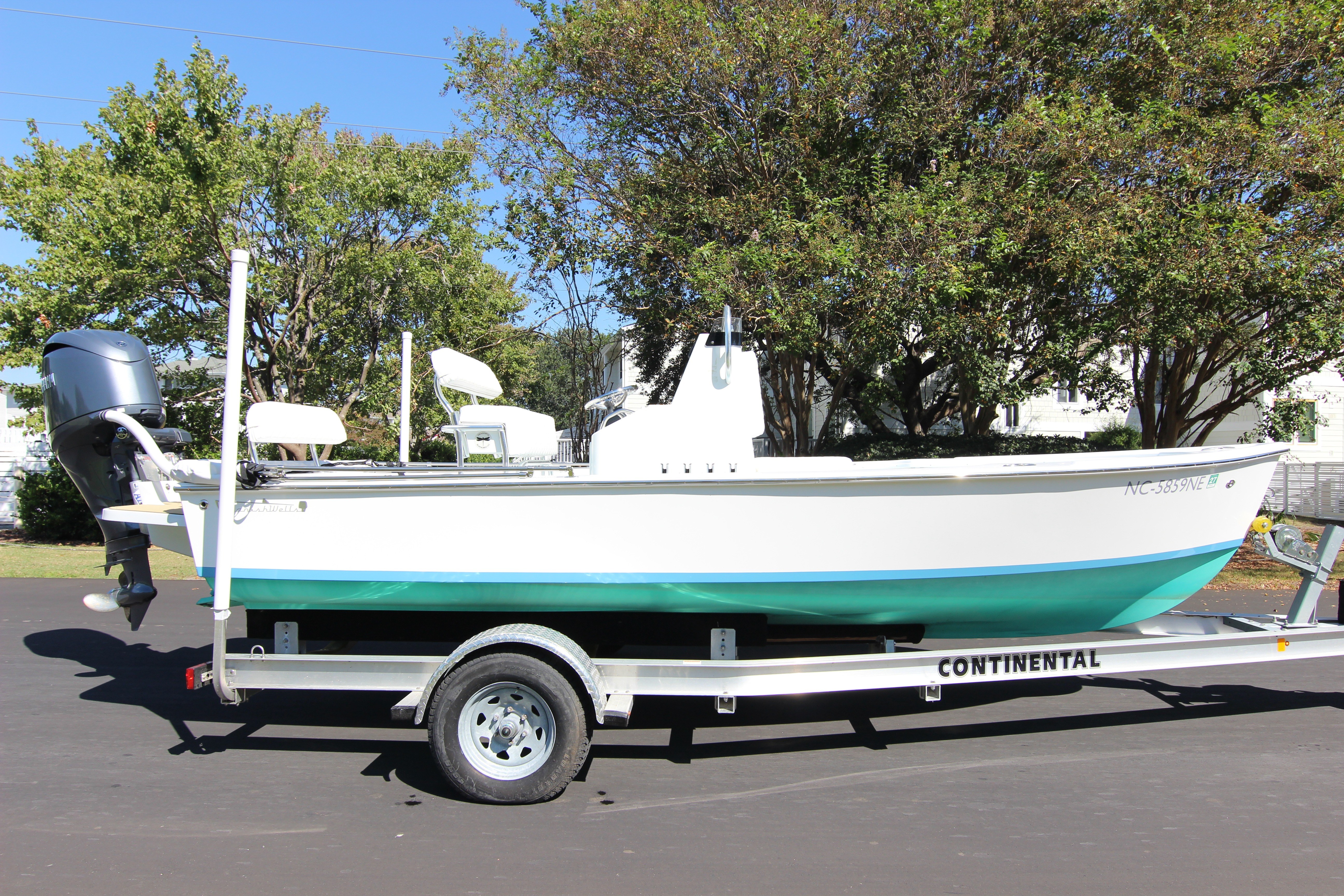 2025 Dragonfly Boatworks Spanish Wells 21 - thumbnail 2