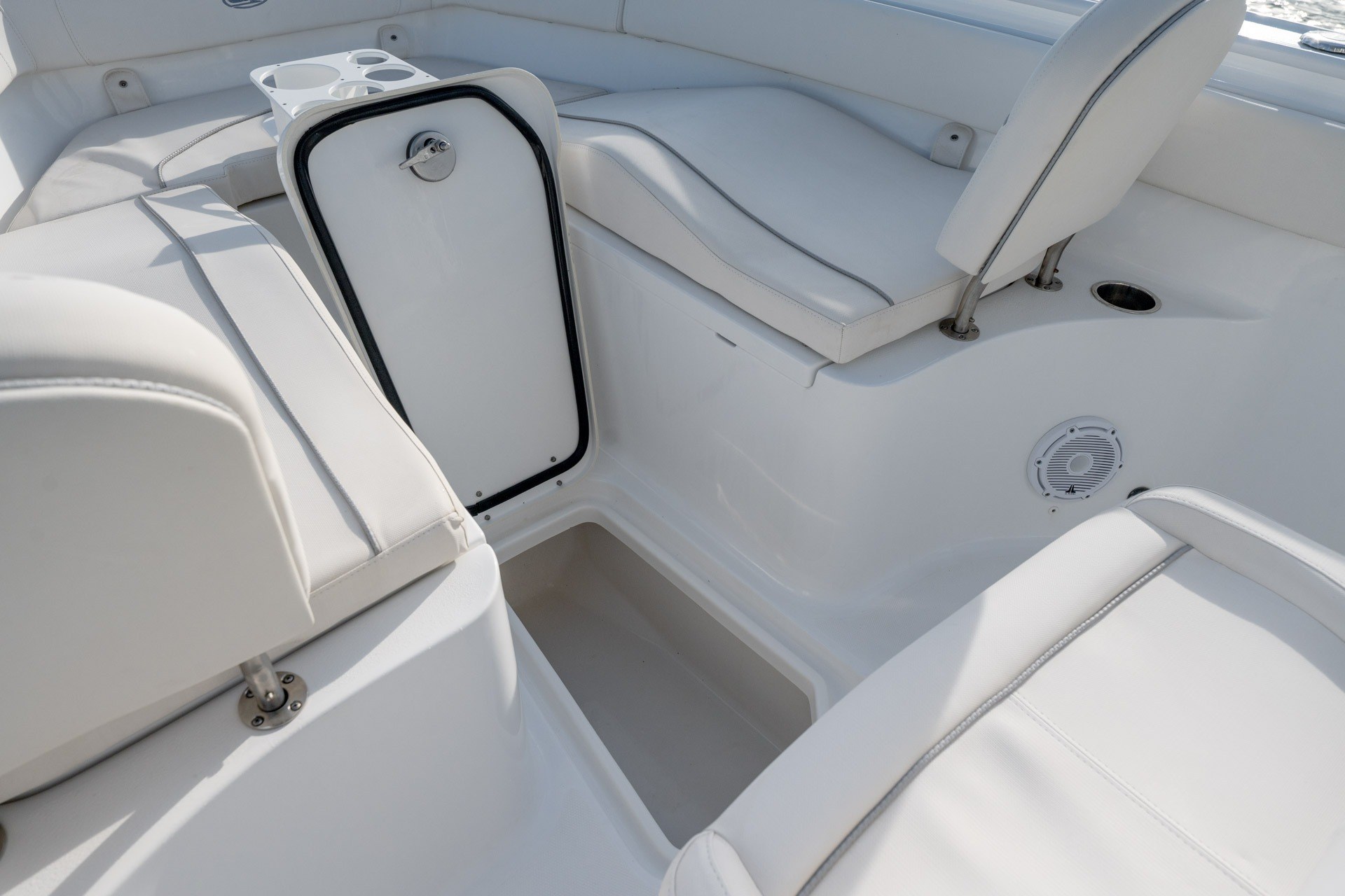 2024 Sea Hunt Ultra 255SE - thumbnail 15