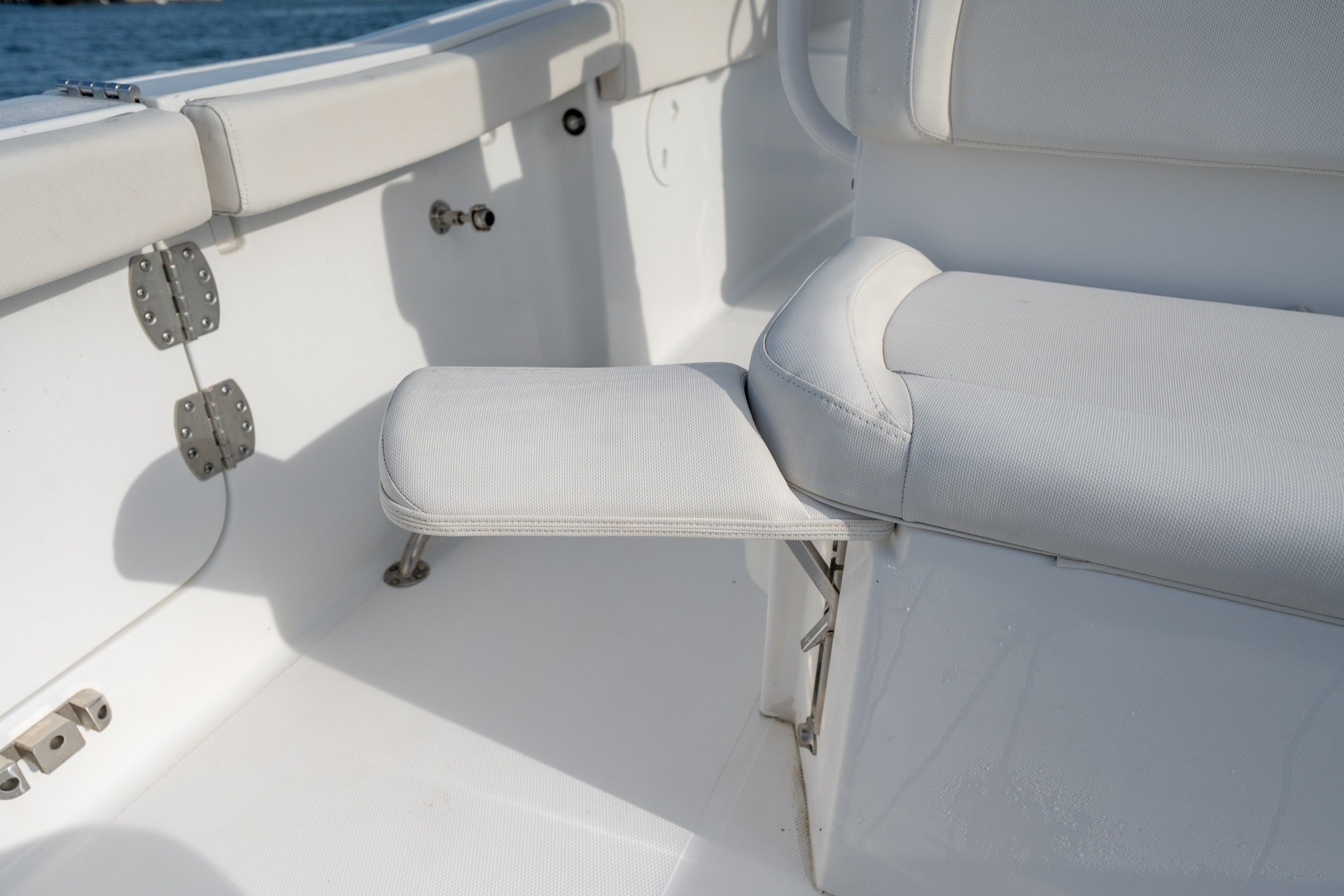 2024 Sea Hunt Ultra 255SE - thumbnail 33