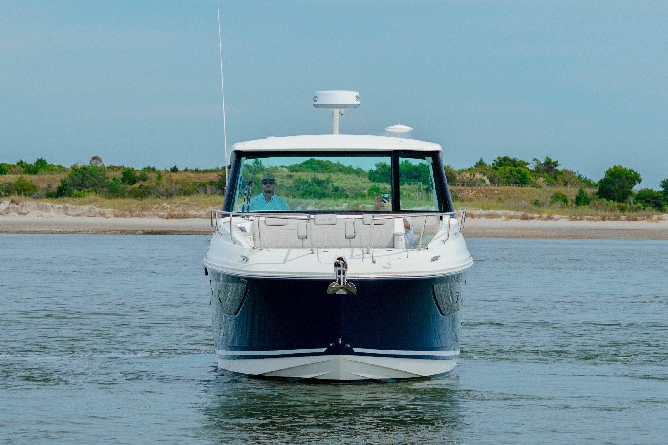 2025 Sea Ray Sundancer 320 Outboard - thumbnail 2