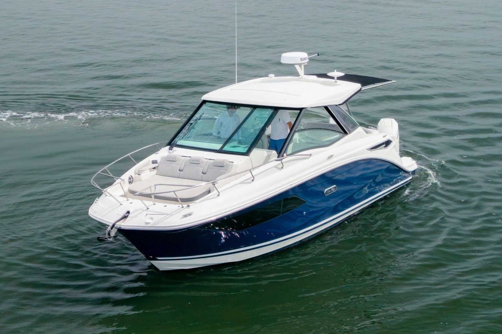 2025 Sea Ray Sundancer 320 Outboard - thumbnail 11