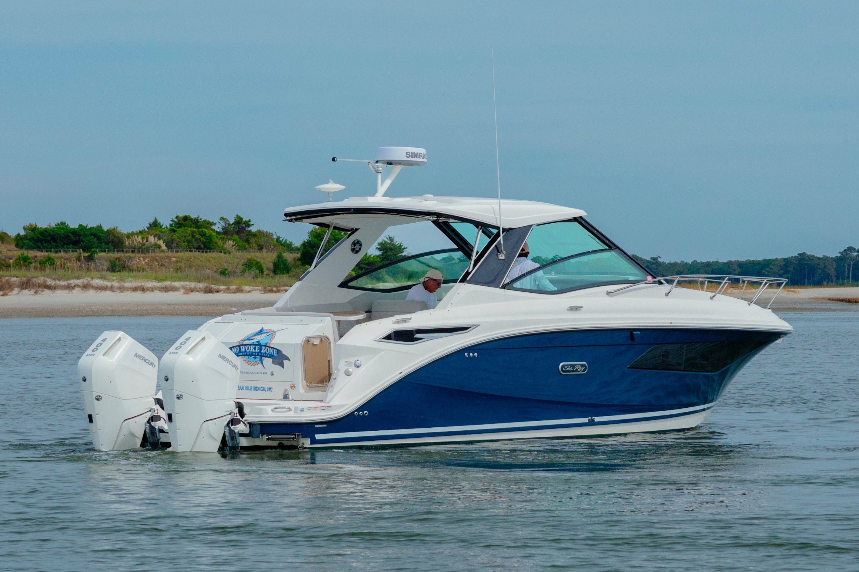 2025 Sea Ray Sundancer 320 Outboard - thumbnail 7