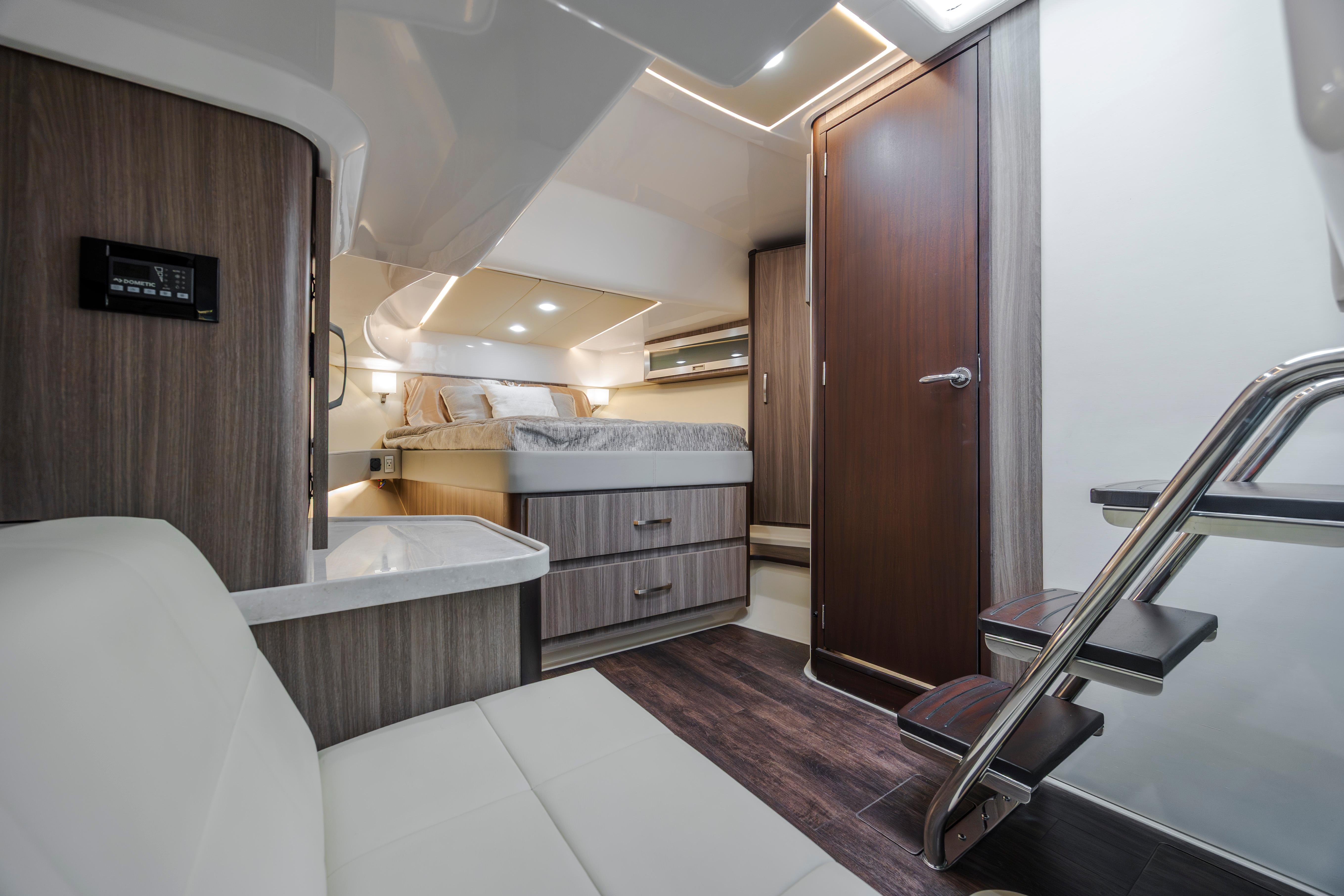 2022 Regal 36 Grande Coupe - thumbnail 36