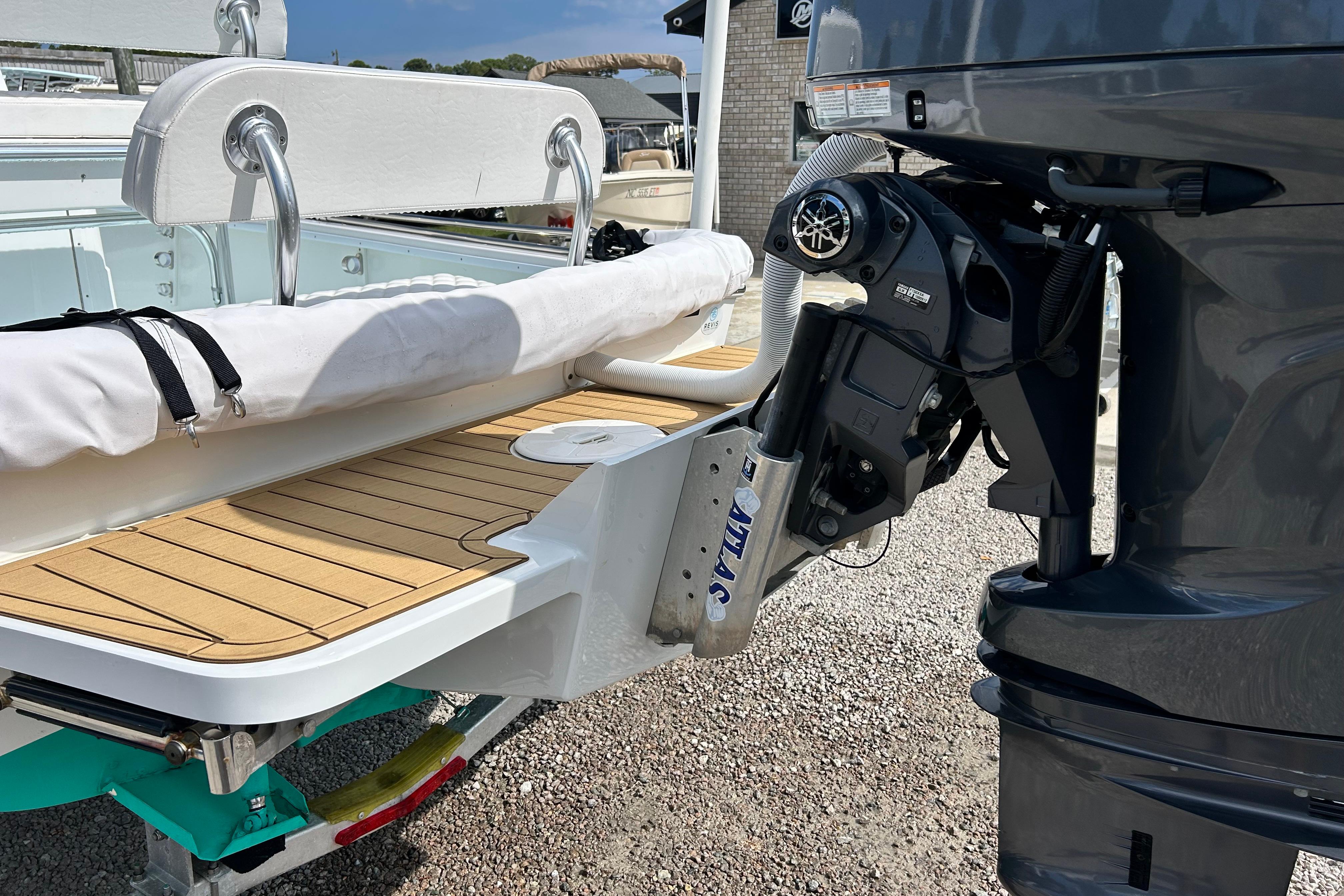 2025 Dragonfly Boatworks Spanish Wells 21 - thumbnail 9